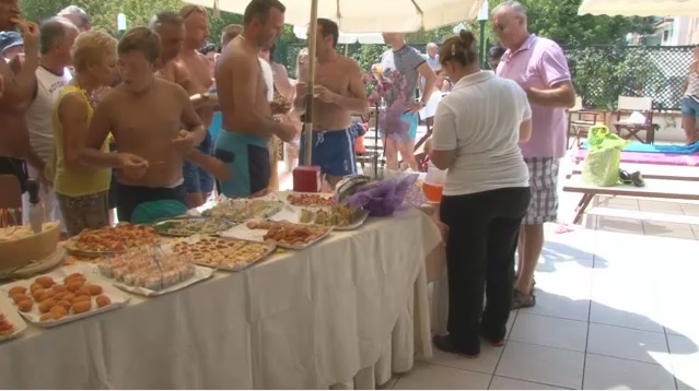 Hotel Gaby: vacanza frizzante con l'aperitivo in piscina